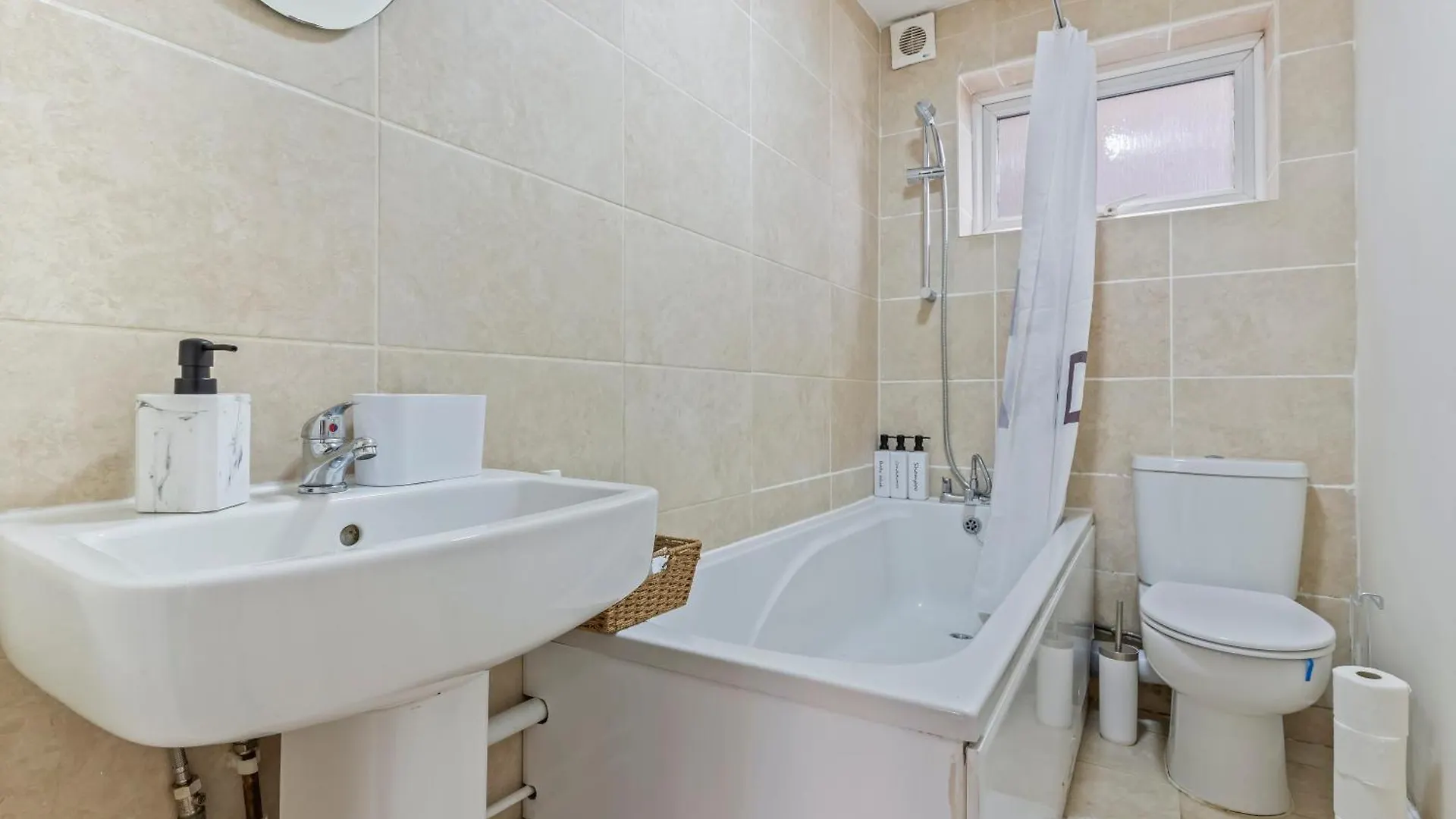 Apartment Lovely Flat Near Gatwick Airport Redhill