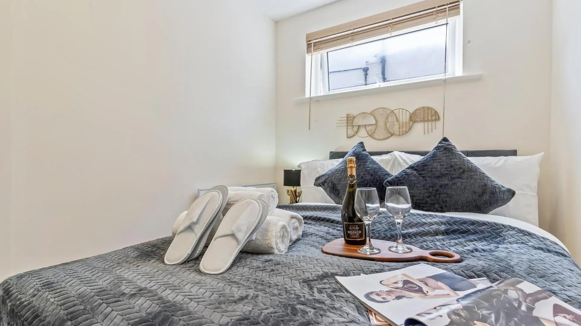 Lovely Flat Near Gatwick Airport Redhill  Redhill (Surrey)