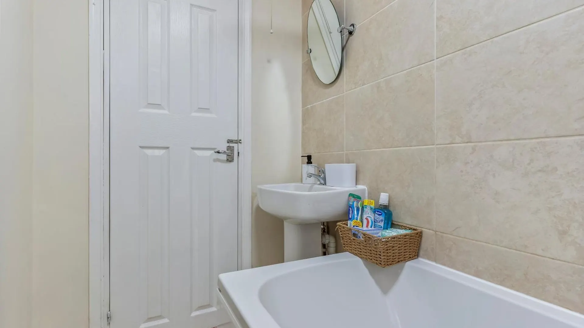 Lovely Flat Near Gatwick Airport Redhill